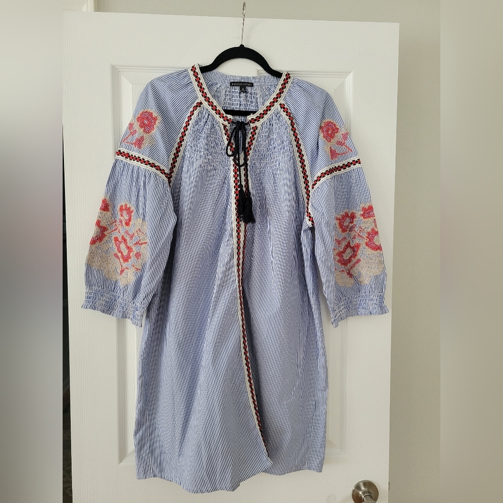 Signature Studio XL Blue Striped Dress with Floral Embroidery